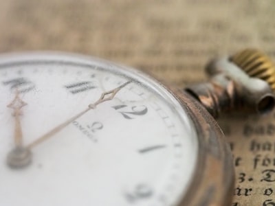هل يمكن لرئيسك في العمل أن ينظر إلى شاشتك